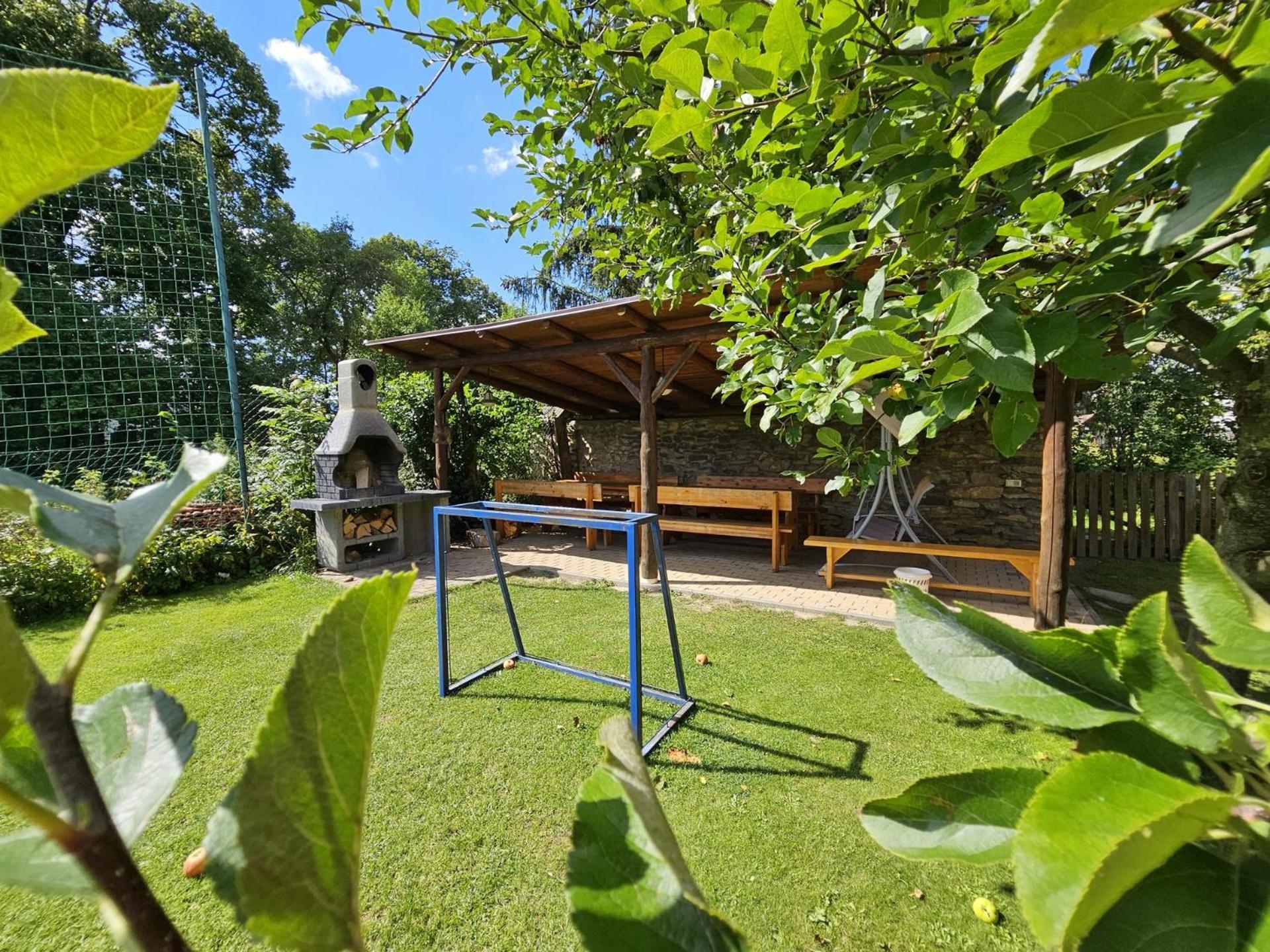 Penzion Pod Krivanom ลิปโตฟสกี ราโดค ภายนอก รูปภาพ